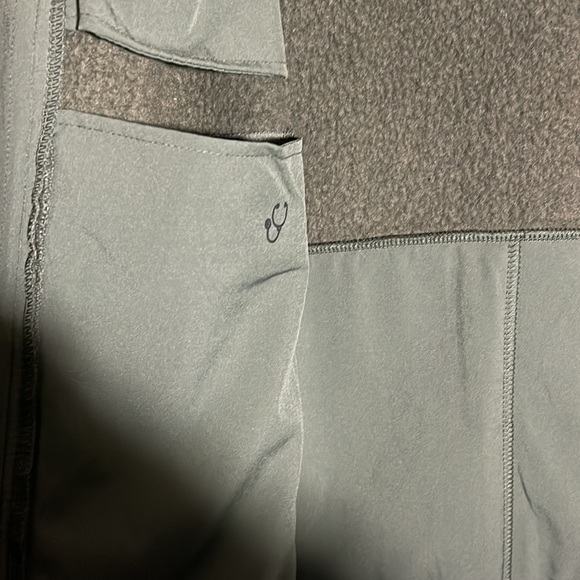 Figs On Shift Sweater knit Jacket zip up Size Small Green Sold out color - Picture 10 of 12